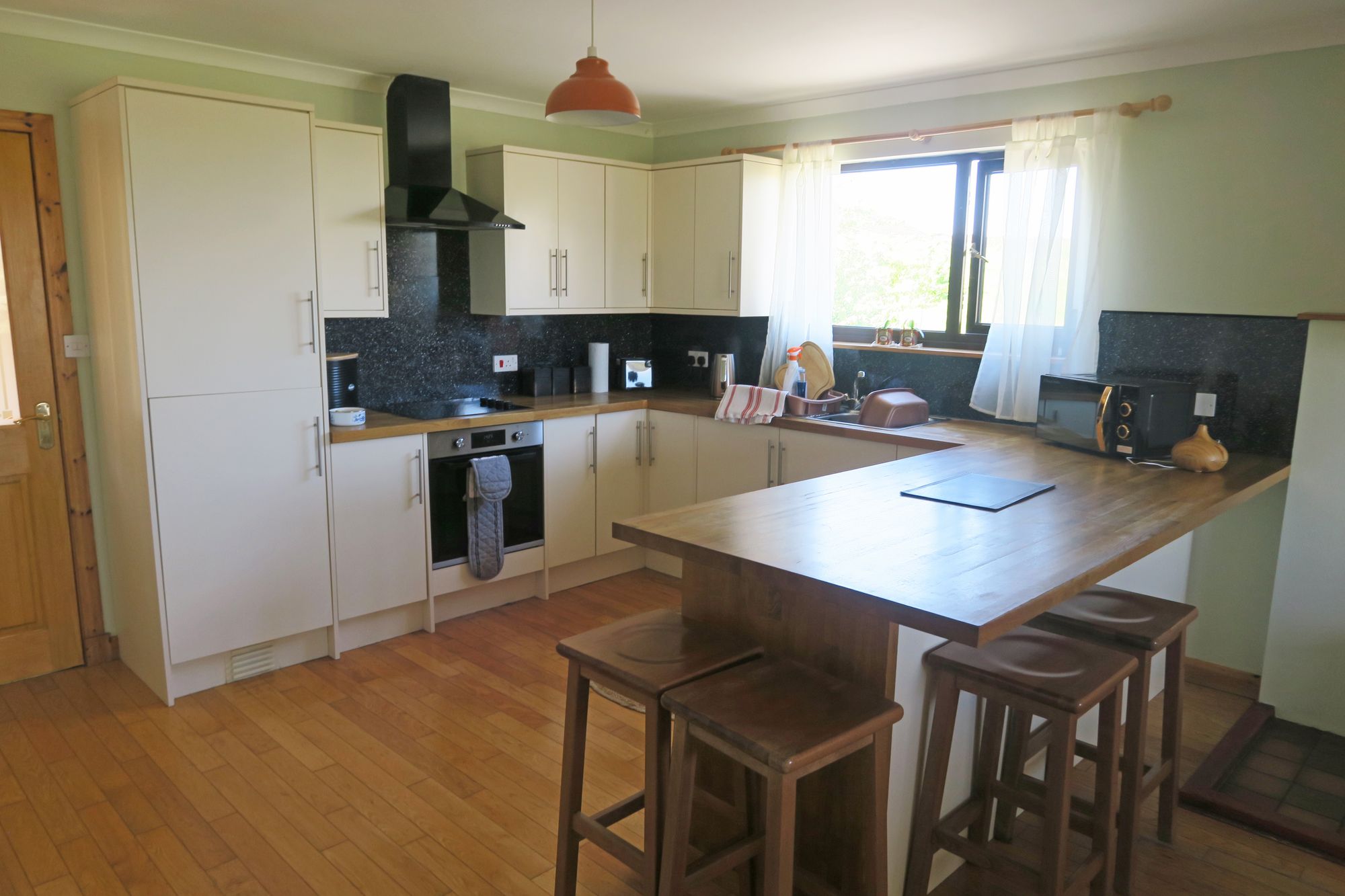 3 bed house for sale in Portree, Isle of Skye  - Property Image 13