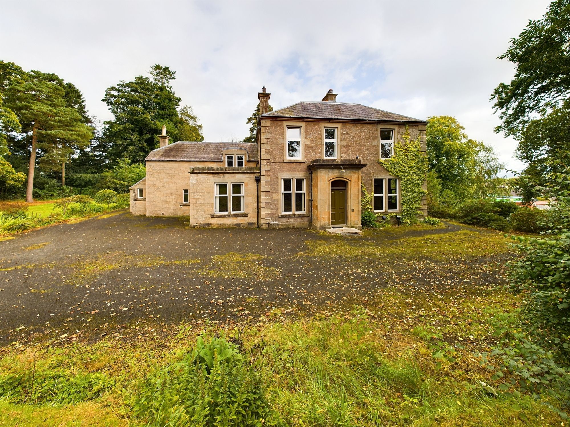 6 bed house for sale in Coulter Road, Biggar  - Property Image 1